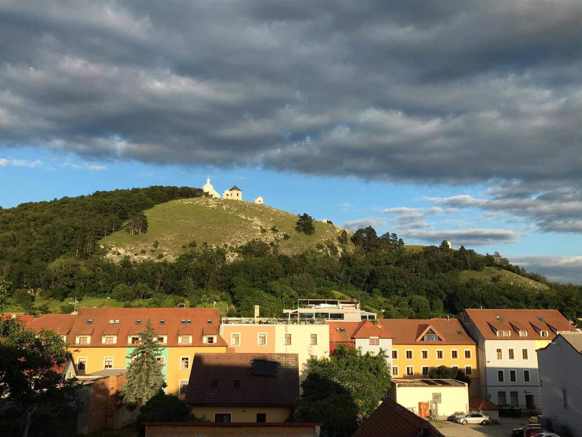 Nicolsburg Hotel Mikulov Exterior photo